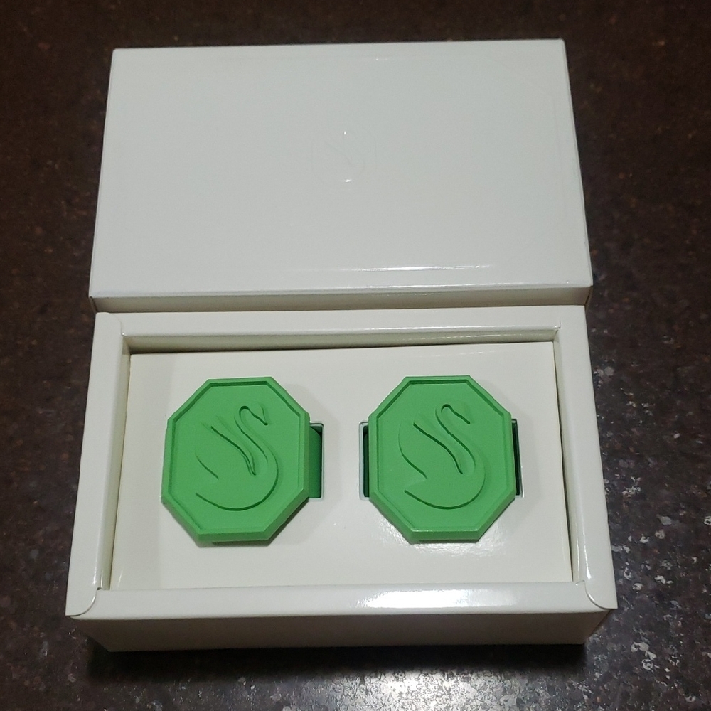 Swarovski Green 2pc Napkin Ring Set #5723306 New Boxed